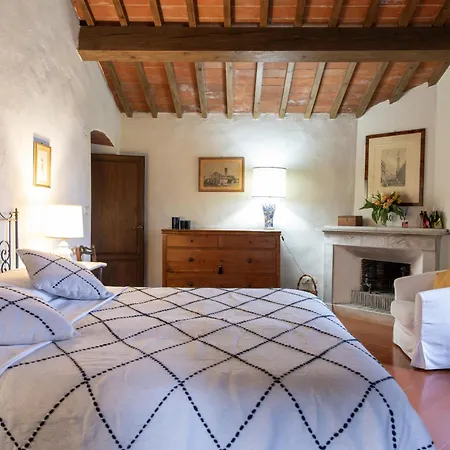 Casale Il Monte * Villamagna (Florence)